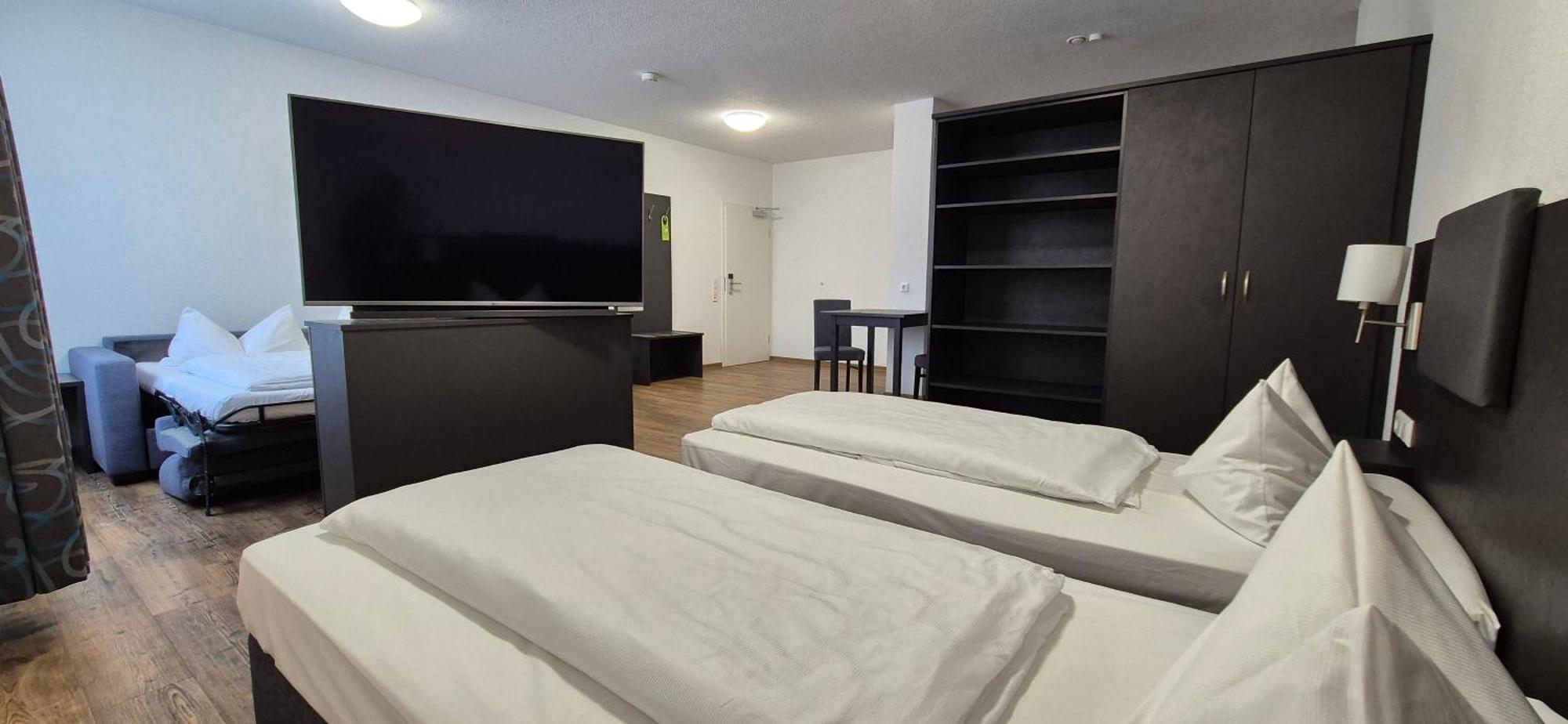 Melvi Hotel Göppingen Kültér fotó