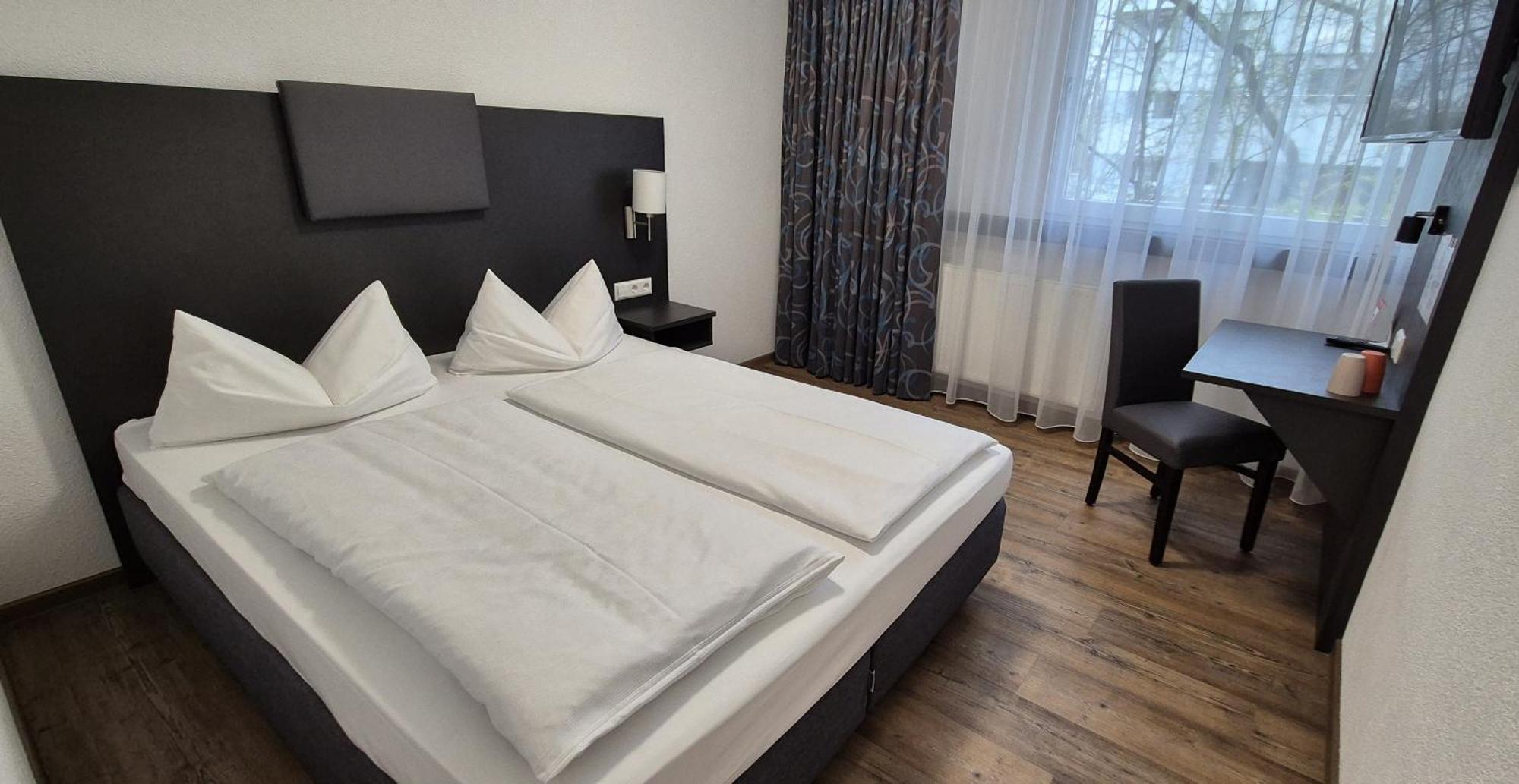 Melvi Hotel Göppingen Kültér fotó
